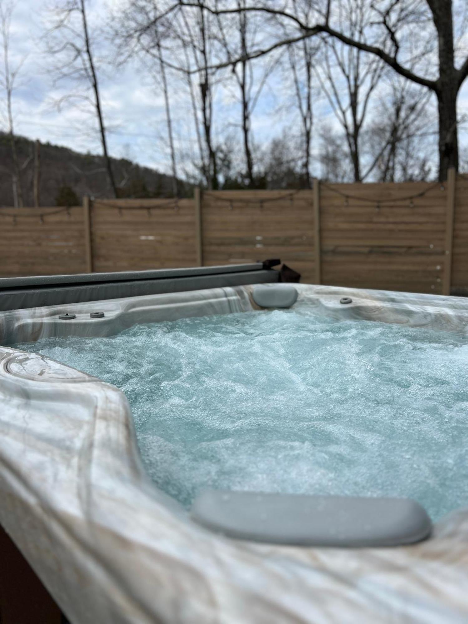 Cozy Cottage, Hot Tub, Fire Pit, 15Min To Hudson And Hiking Catskill Exterior foto
